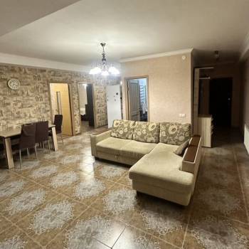 Сдается 2-х комнатная квартира, 75 м²