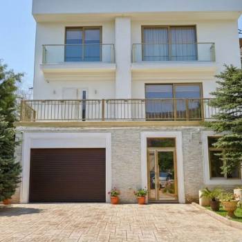 Продается Дом, 289 м²