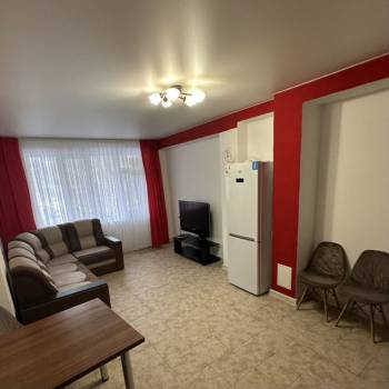 Сдается 1-комнатная квартира, 60 м²