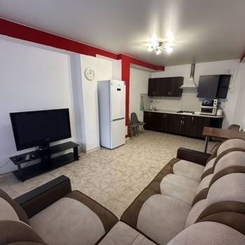 Сдается 1-комнатная квартира, 60 м²