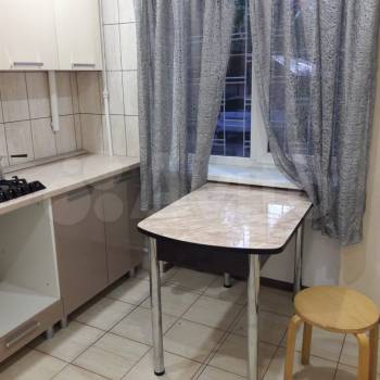 Сдается Многокомнатная квартира, 60 м²