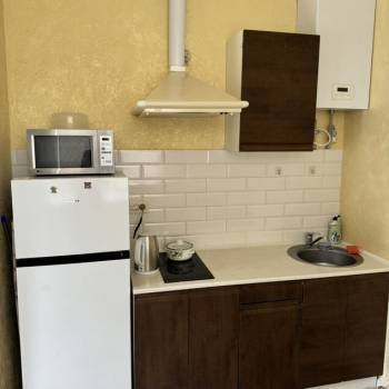 Сдается 1-комнатная квартира, 42 м²