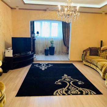 Продается 2-х комнатная квартира, 130 м²