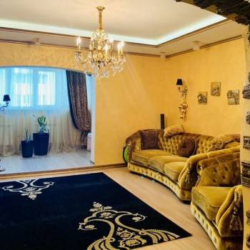 Продается 2-х комнатная квартира, 130 м²