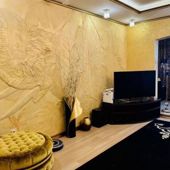 Продается 2-х комнатная квартира, 130 м²