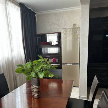 Продается 3-х комнатная квартира, 100 м²