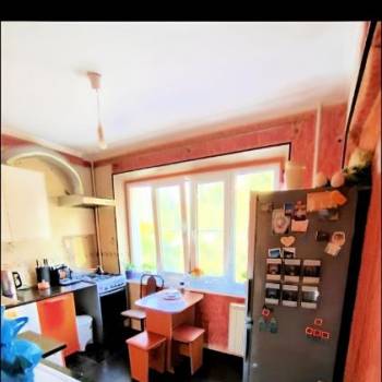 Продается 1-комнатная квартира, 42,5 м²