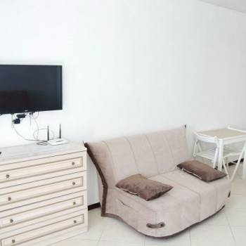 Продается 1-комнатная квартира, 32 м²