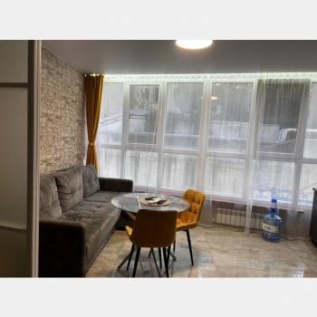 Продается 1-комнатная квартира, 33 м²