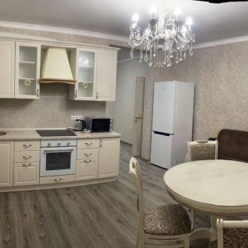 Сдается 1-комнатная квартира, 60 м²