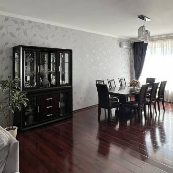 Продается Дом, 300 м²