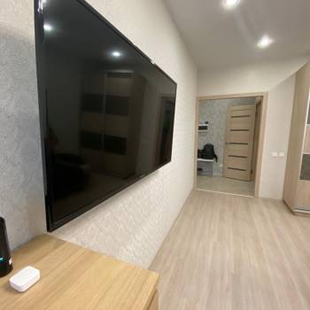 Сдается 1-комнатная квартира, 65 м²