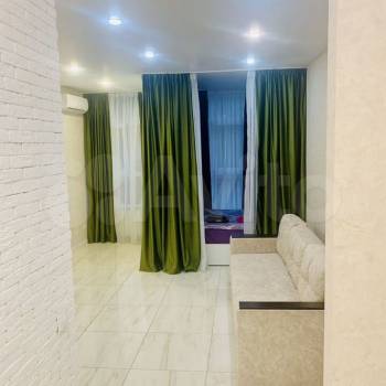 Продается 1-комнатная квартира, 32 м²