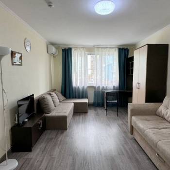 Сдается 1-комнатная квартира, 42 м²