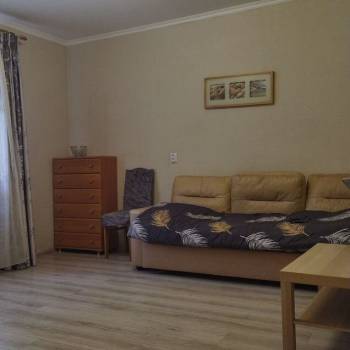 Сдается 1-комнатная квартира, 38 м²