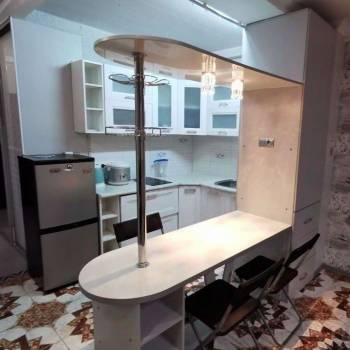 Продается 1-комнатная квартира, 32 м²
