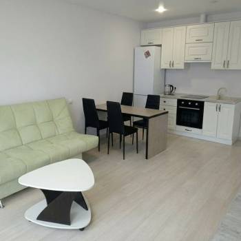 Продается 1-комнатная квартира, 36 м²
