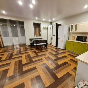 Продается 1-комнатная квартира, 45,6 м²