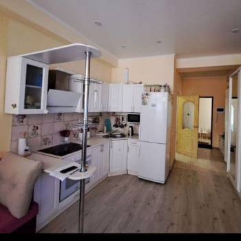 Продается 1-комнатная квартира, 35 м²