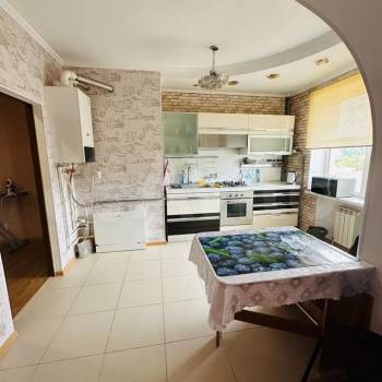 Сдается 1-комнатная квартира, 49 м²