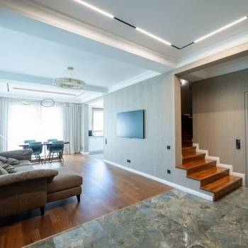 Продается Дом, 180 м²