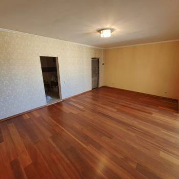 Продается 1-комнатная квартира, 41 м²