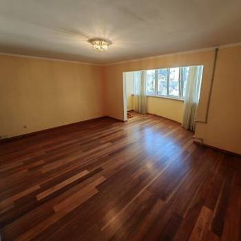 Продается 1-комнатная квартира, 41 м²