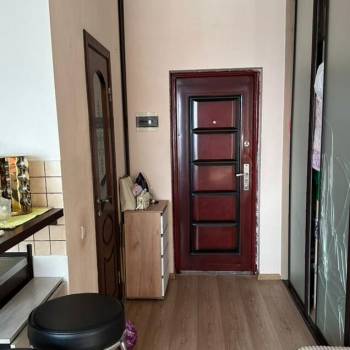 Продается 1-комнатная квартира, 30 м²