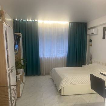 Продается 1-комнатная квартира, 33 м²