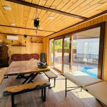 Продается Дом, 195 м²