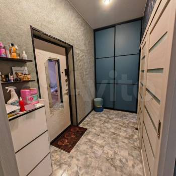 Продается 1-комнатная квартира, 37 м²