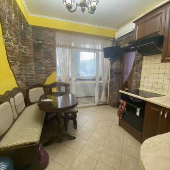 Сдается 2-х комнатная квартира, 42 м²