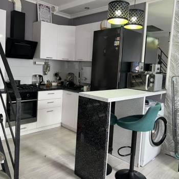 Продается 3-х комнатная квартира, 30,7 м²