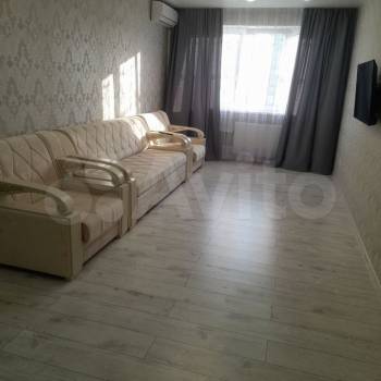Сдается 2-х комнатная квартира, 75 м²