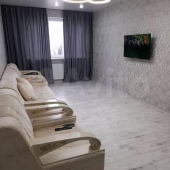 Сдается 2-х комнатная квартира, 75 м²