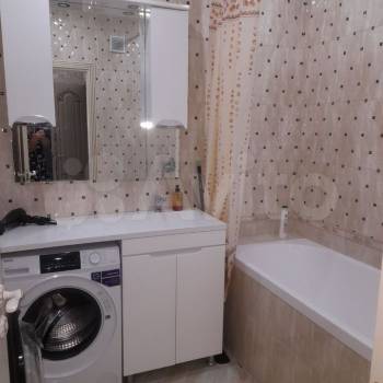Сдается 2-х комнатная квартира, 75 м²