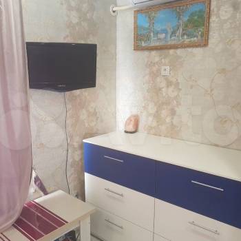 Продается 1-комнатная квартира, 32 м²
