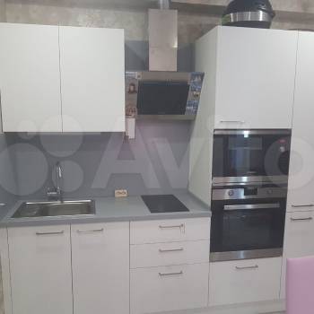 Продается 1-комнатная квартира, 32 м²
