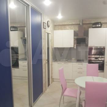 Продается 1-комнатная квартира, 32 м²
