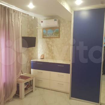 Продается 1-комнатная квартира, 32 м²