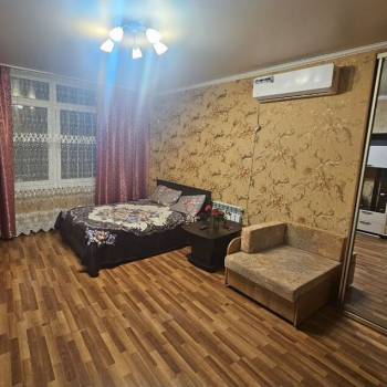 Сдается 1-комнатная квартира, 50 м²