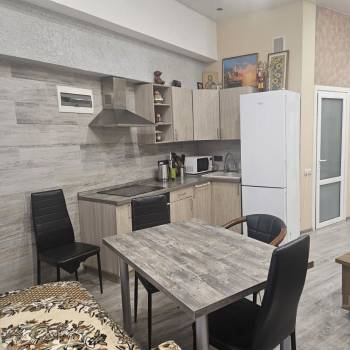 Сдается 1-комнатная квартира, 42 м²
