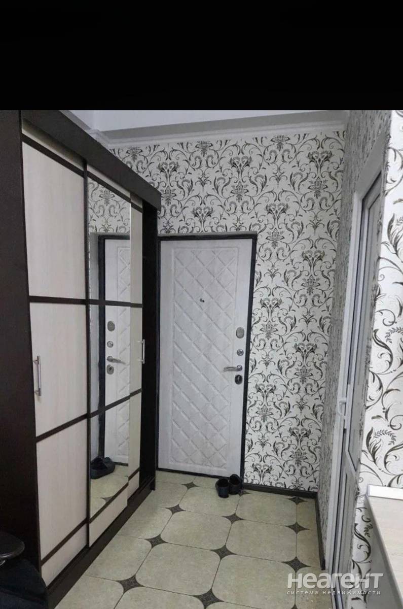 Сдаю студию, ул. Садовая, собственник