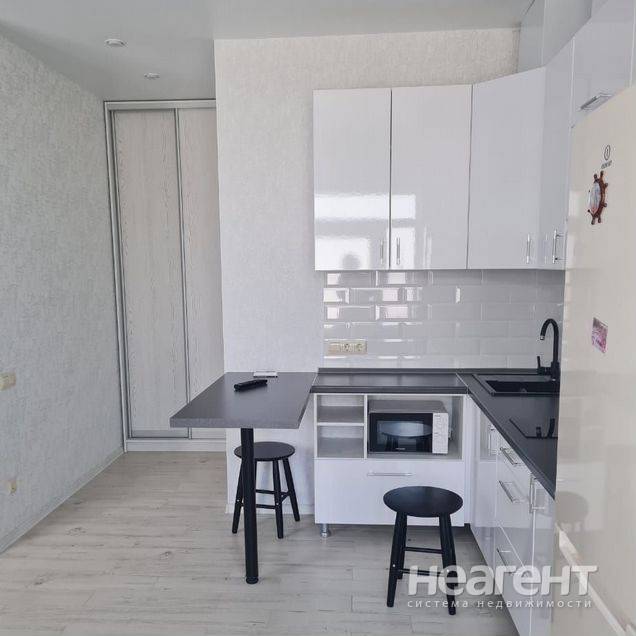 Сдаю 2-х комн. квартиру (ул. Урожайная)