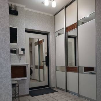 Сдается Многокомнатная квартира, 80 м²
