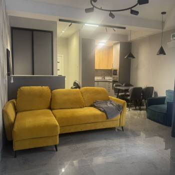 Продается 1-комнатная квартира, 40 м²