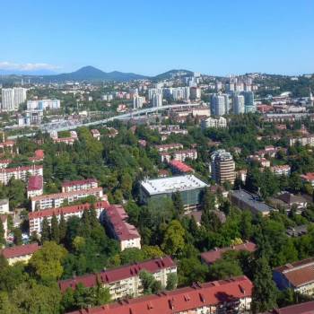 Продается 1-комнатная квартира, 37 м²