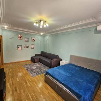 Продается 2-х комнатная квартира, 80 м²