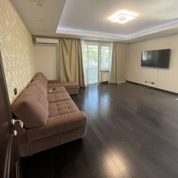 Продается 2-х комнатная квартира, 92 м²