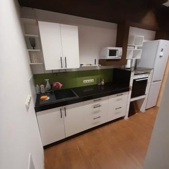 Продается 1-комнатная квартира, 32 м²